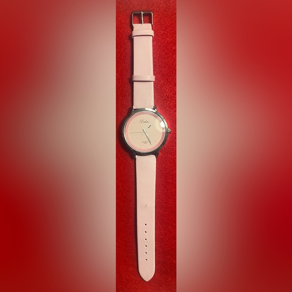 Dalas Watch Pink/Silver Large Face Faux Leather Band Vintage - Picture 1 of 5